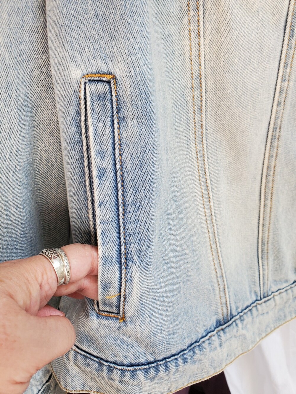 Savanna Jane RARE Deadstock Embroidered Back Denim Jacket Size 2X - Picture 3 of 9